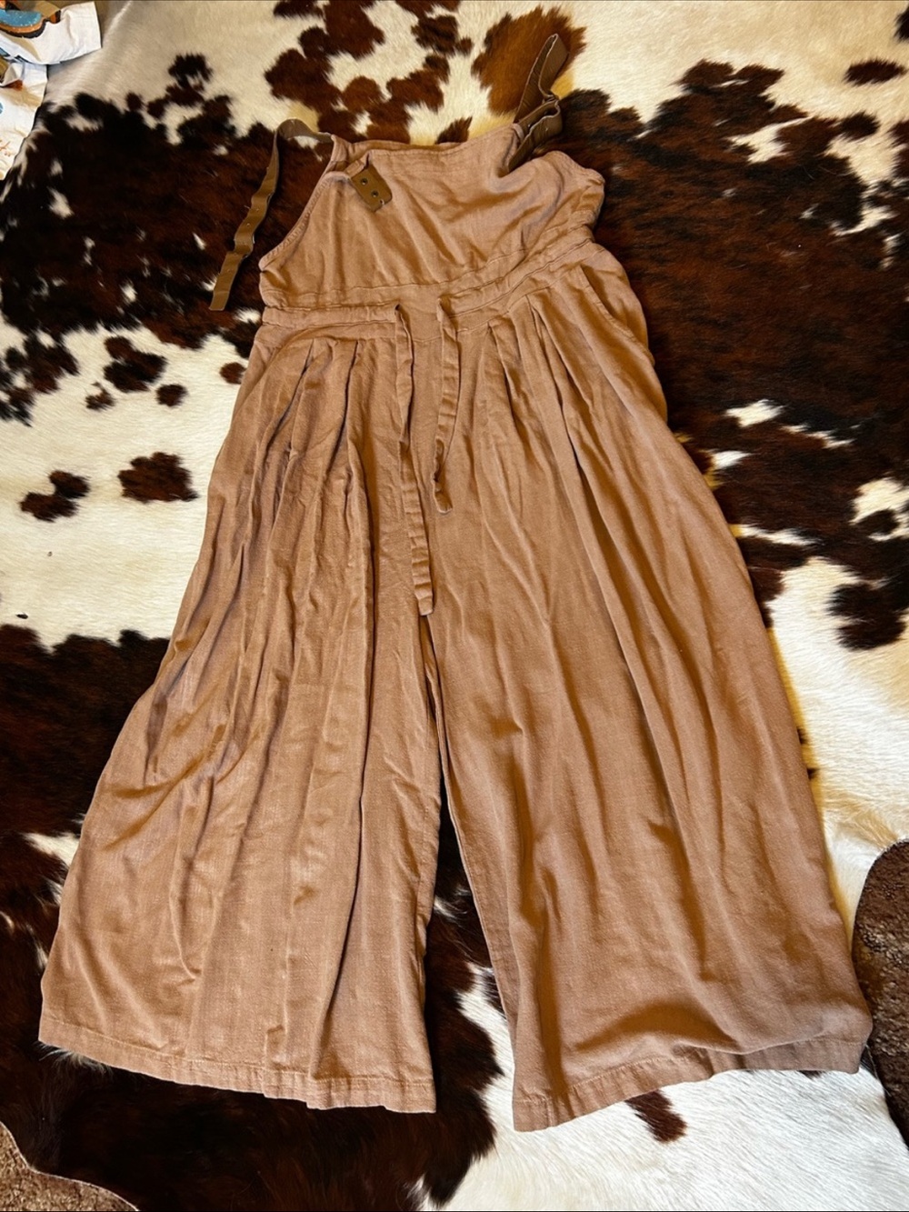 Women’s Wide-Leg Jumpsuit in Brown